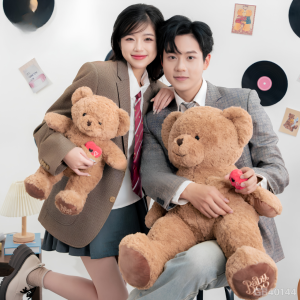 Kiểm tra tem nhãn chứng nhận chất lượng nguồn gốc xuất xứ của gấu teddy chính hãng